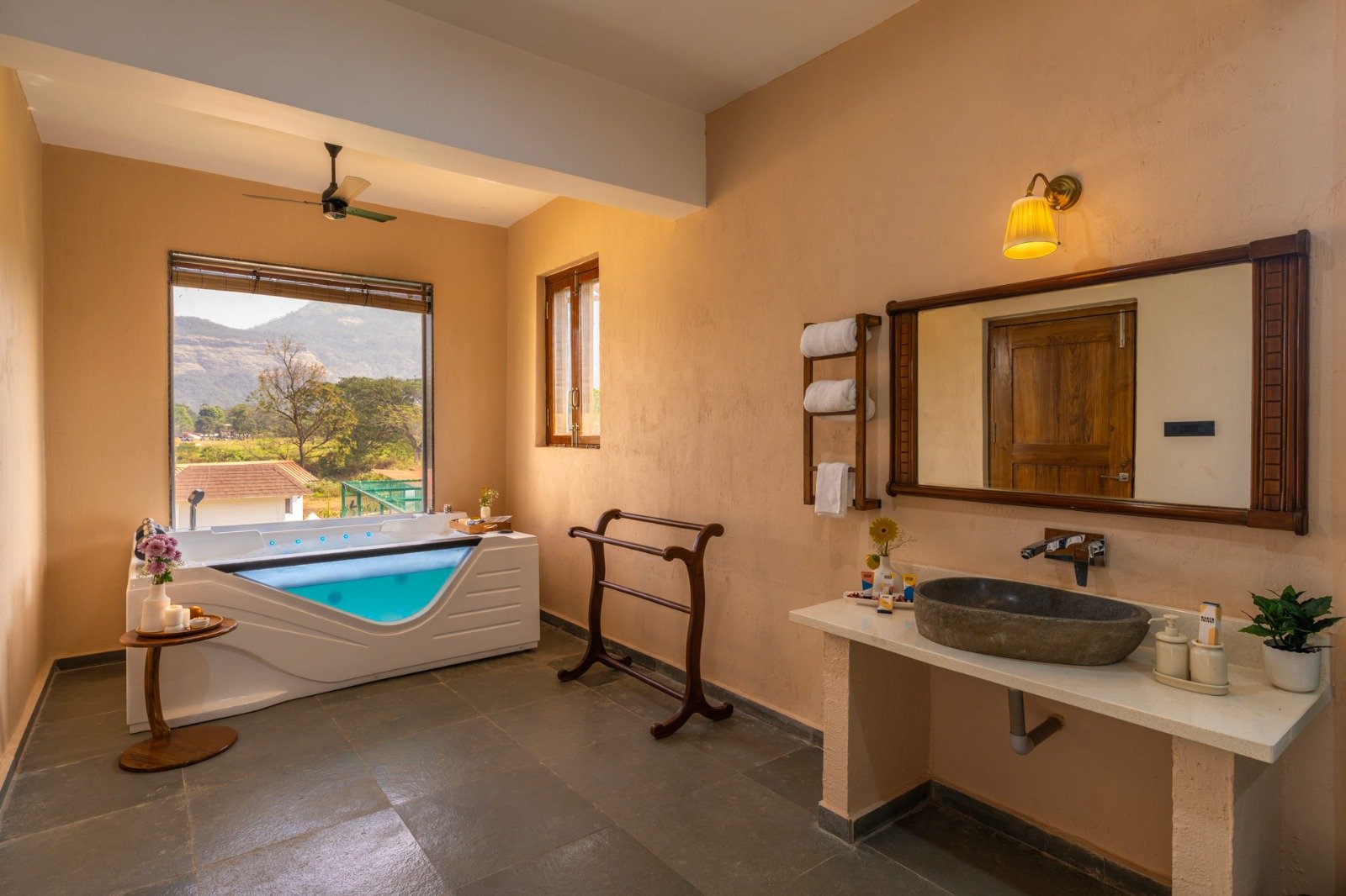 Luxury Resort thumbnail 6